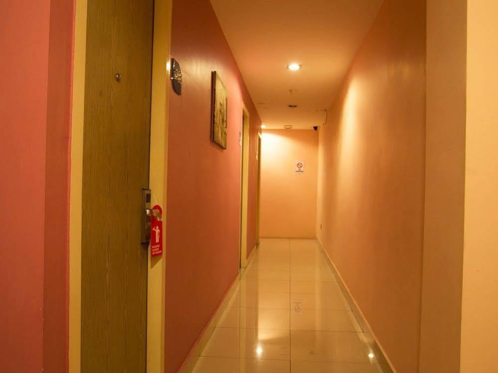 Oyo Rooms Maharajalela Monorail Station 吉隆坡 外观 照片